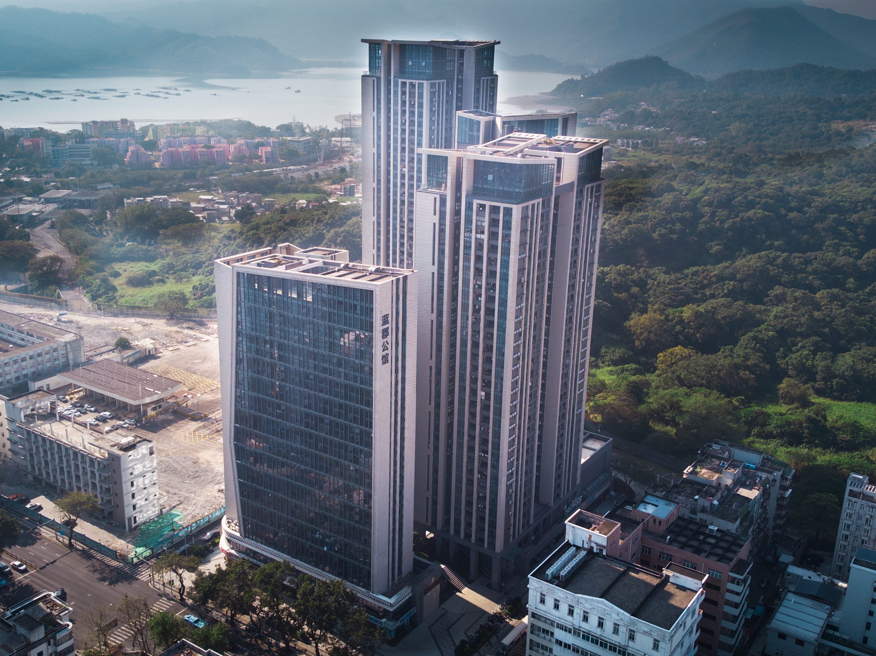 冠懋集团 蓝郡公馆